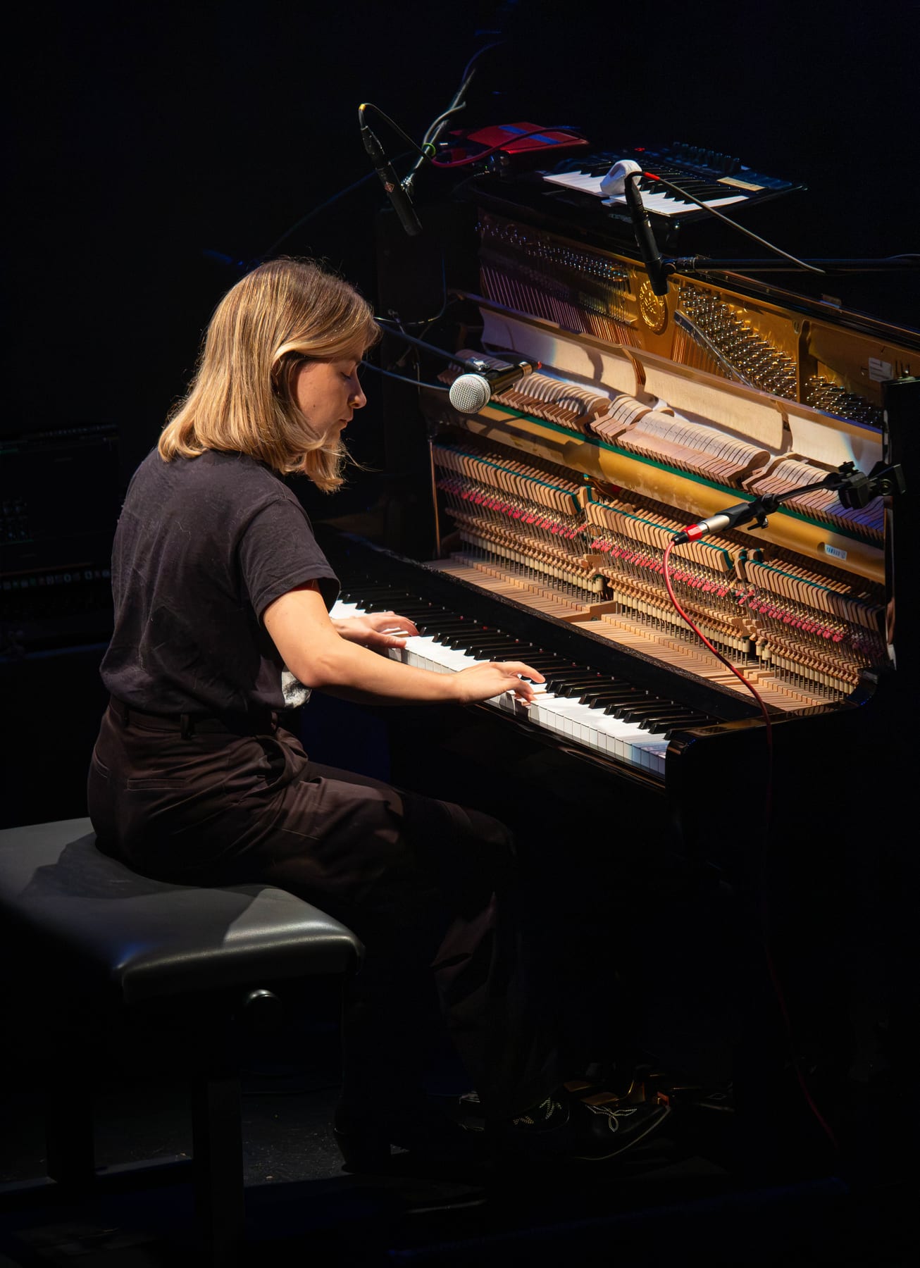 Yana Couto aan de piano